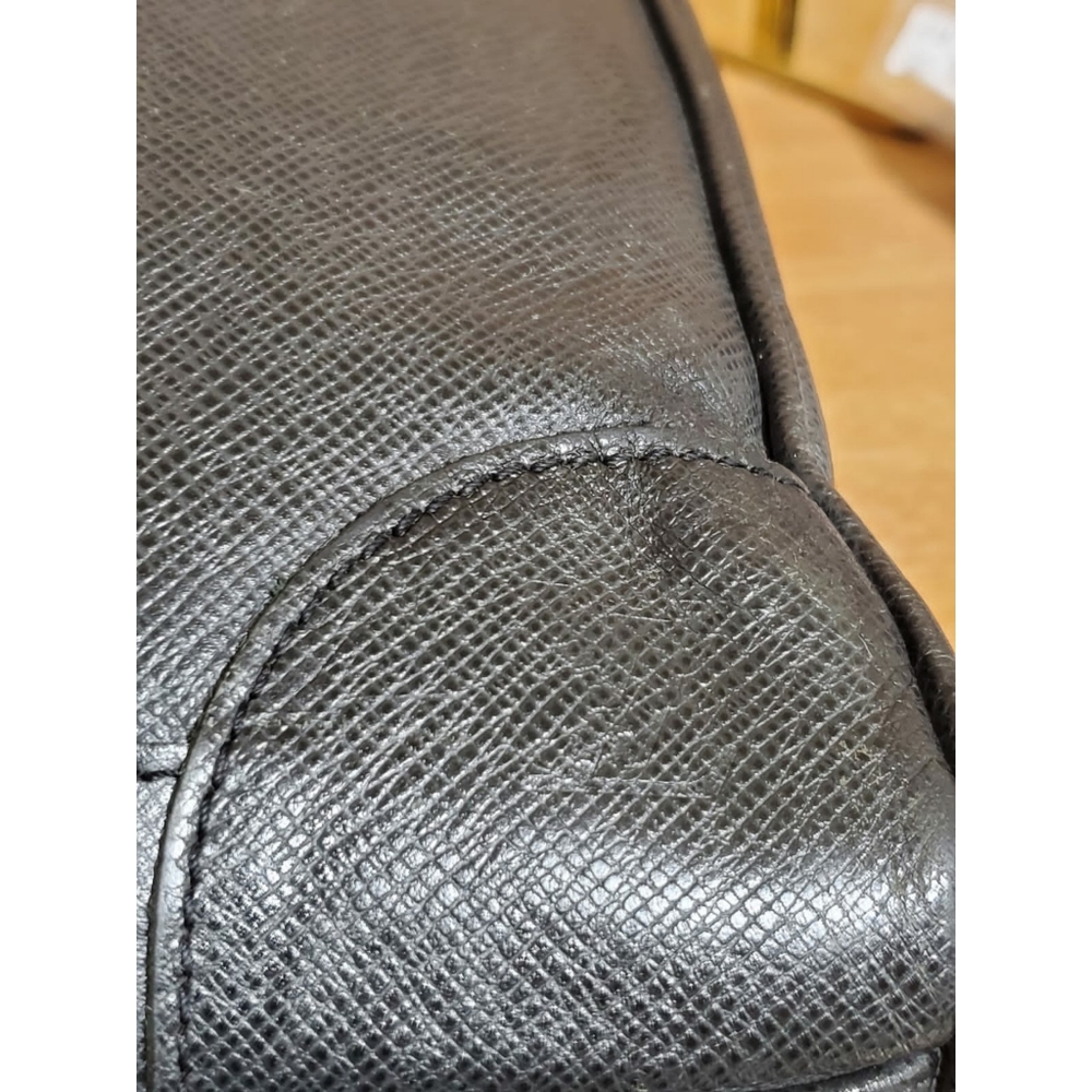 LOUIS Vuitton Igor Briefcase Tiaga Leather Bag - Picture 10 of 13